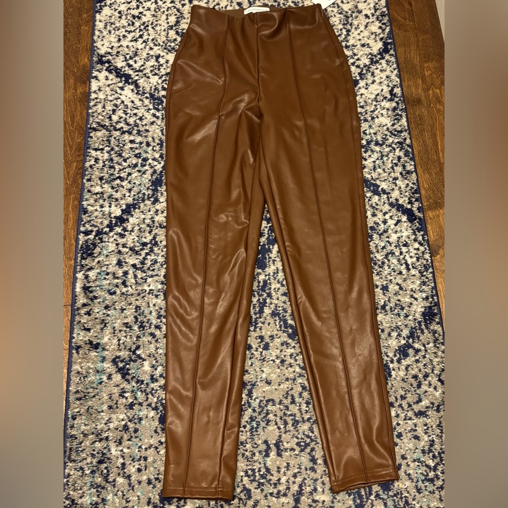 Faux leather straight leg leggings